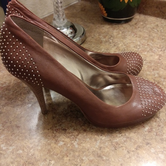 Dkny heels size 8.5 - Picture 2 of 3